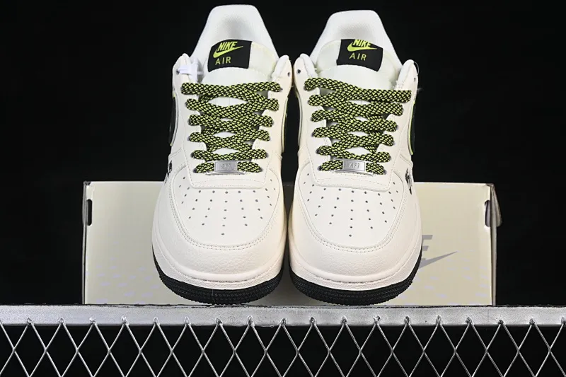 All Categories Nk Air Force 1 Air Force Series Nk Air Force 1 Low Air Force Low Nike Air Force 1'07 Low Co-branded Beige, Black and Green Air Force 1 Low-top Casual Sneakers QW5836-023